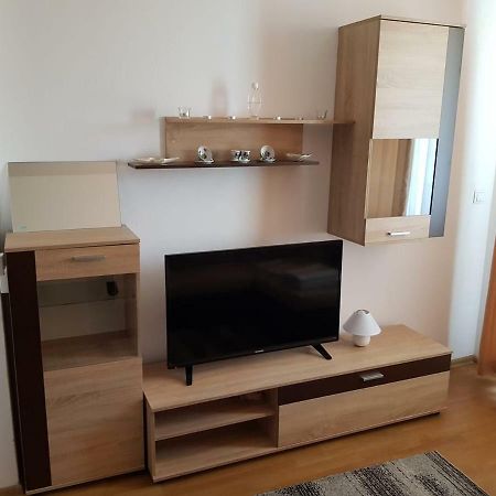 Aquapark Apartment Pantai Sunny Bagian luar foto