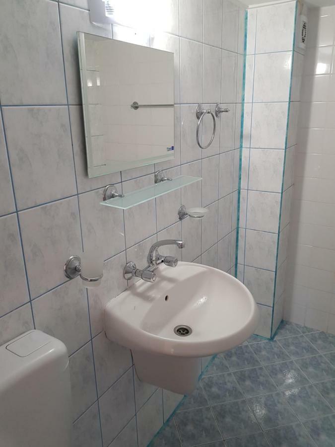 Aquapark Apartment Pantai Sunny Bagian luar foto