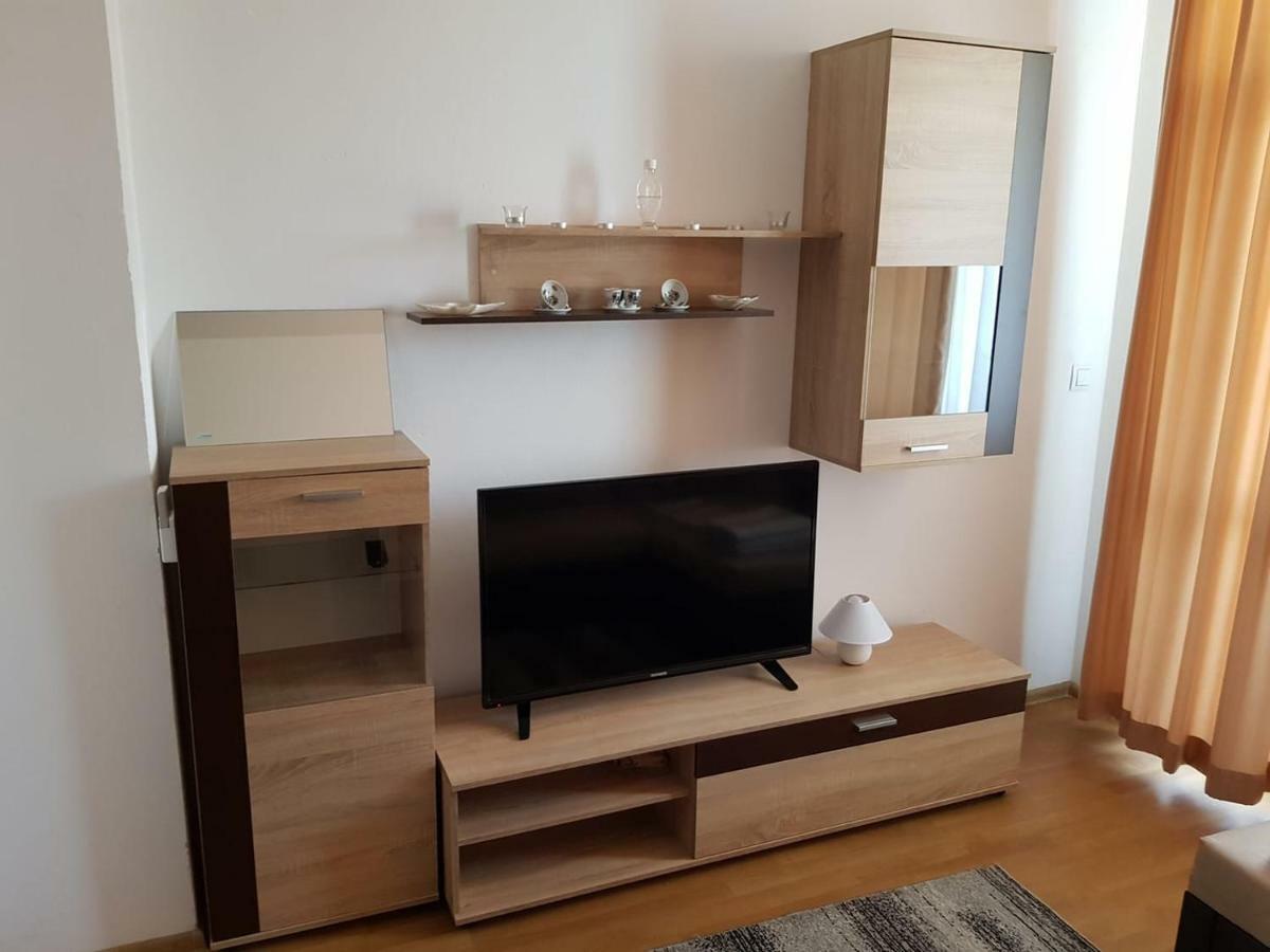 Aquapark Apartment Pantai Sunny Bagian luar foto